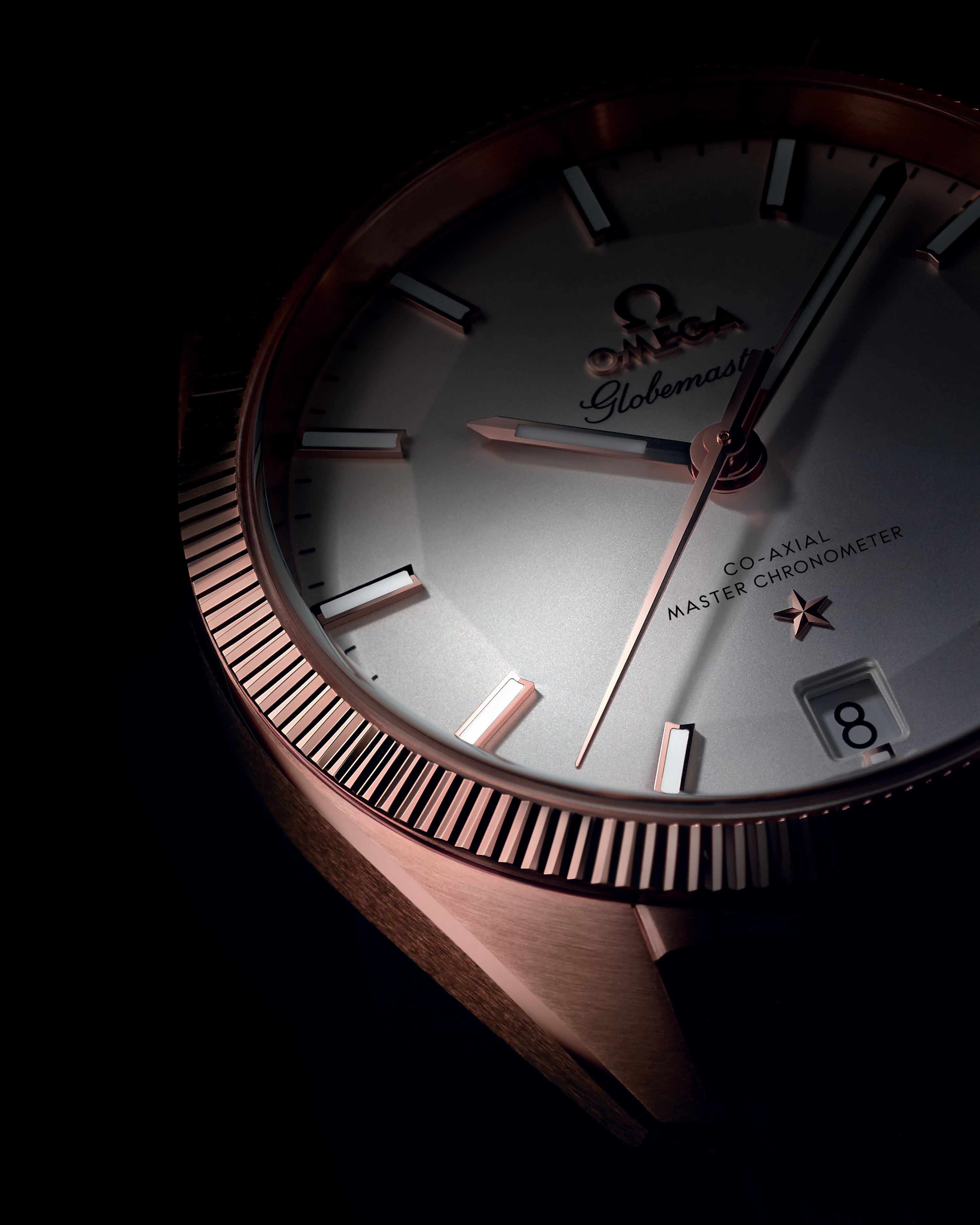 星座系列 尊霸腕表 39毫米, Sedna™ 18k金表壳 搭配 皮表带 - 130.53.39.21.02.001 - 影像 4