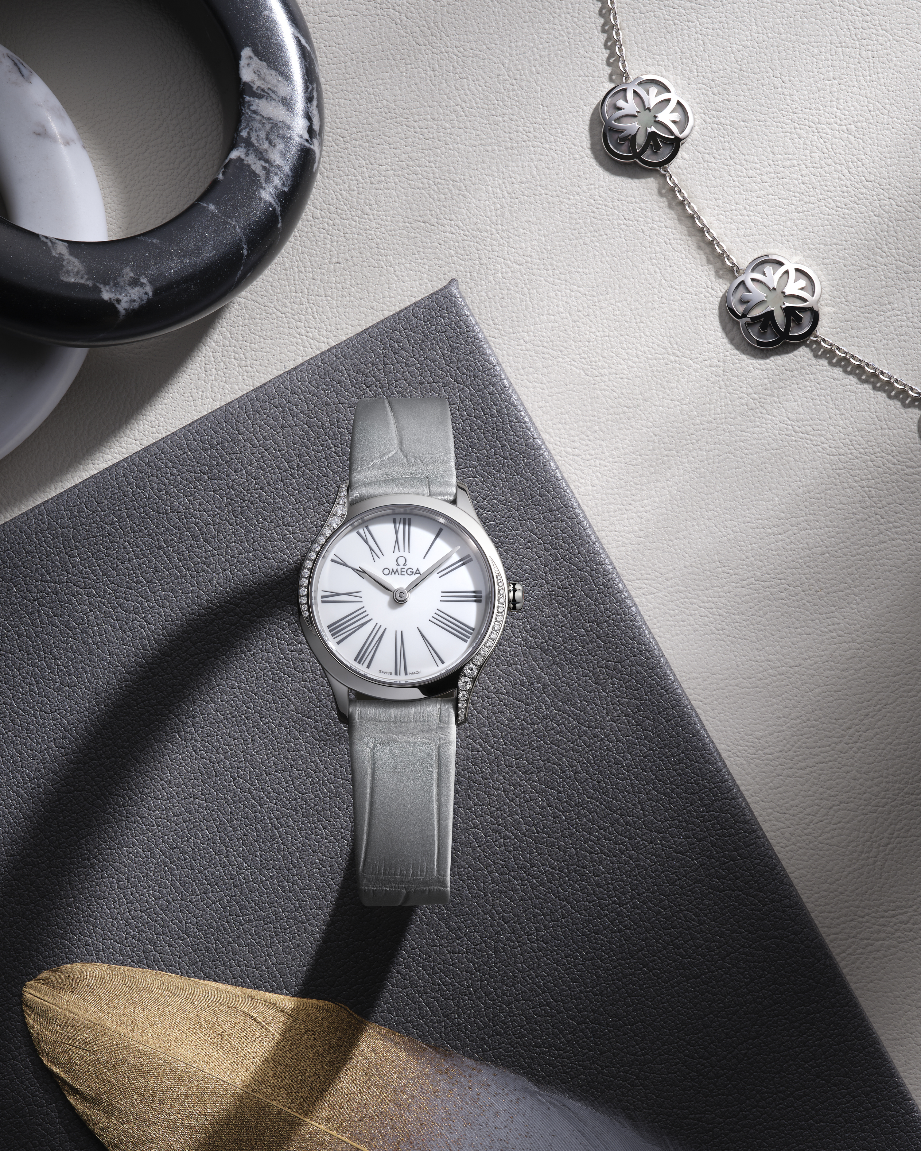 碟飞系列 Mini名典腕表 26毫米, 精钢表壳 搭配 鳄鱼皮 - 428.18.26.60.04.001 - 影像 5