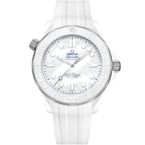 海马<span class="nowrap">系列</span> 43.5毫米, 白色陶瓷-钛金属表壳 搭配 橡胶表带 - 52292442004001