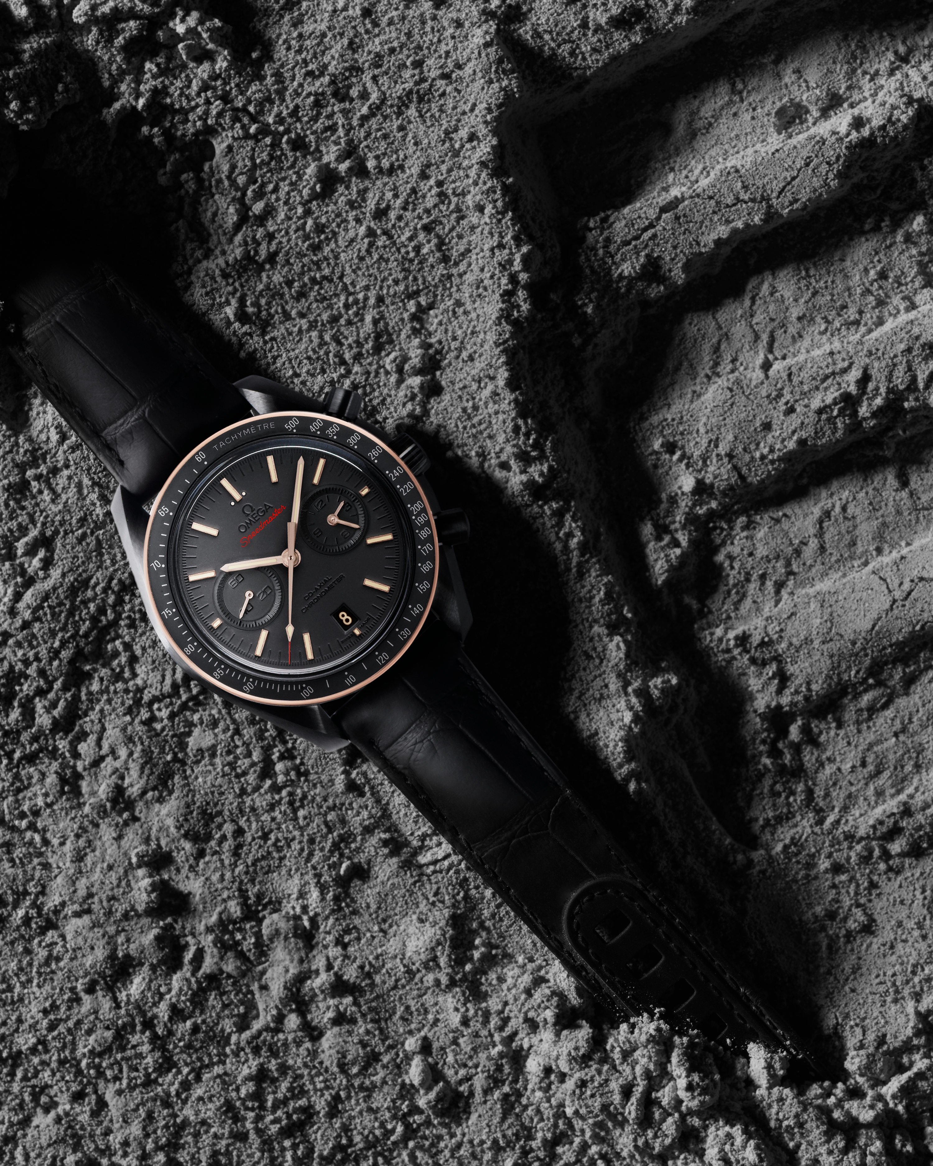 超霸系列 月之暗面腕表 44.25毫米, 黑色陶瓷表壳 搭配 皮表带 - 311.63.44.51.06.001 - 影像 2