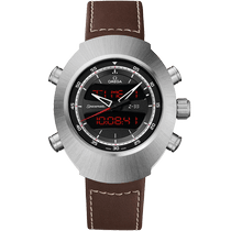 超霸系列 Spacemaster Z‑33<span class="nowrap">腕表</span> 43毫米, 钛金属表壳 搭配 皮表带 - 32592437901002