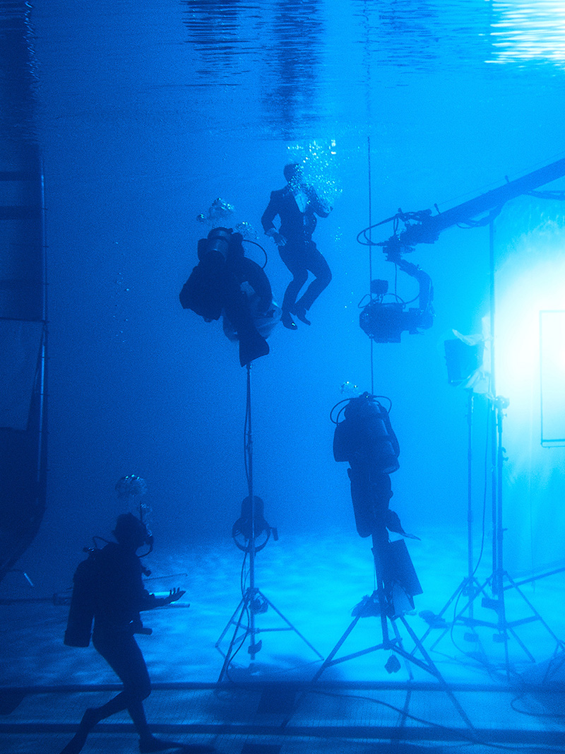 潜入幕后 image 57973