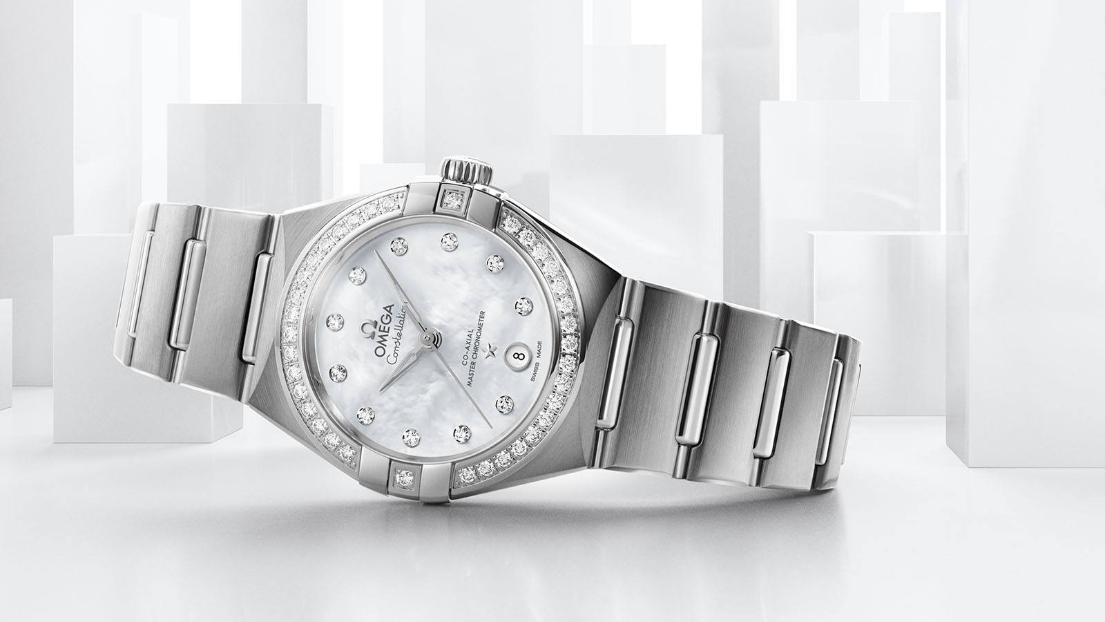 OMEGA Constellation Manhattan
