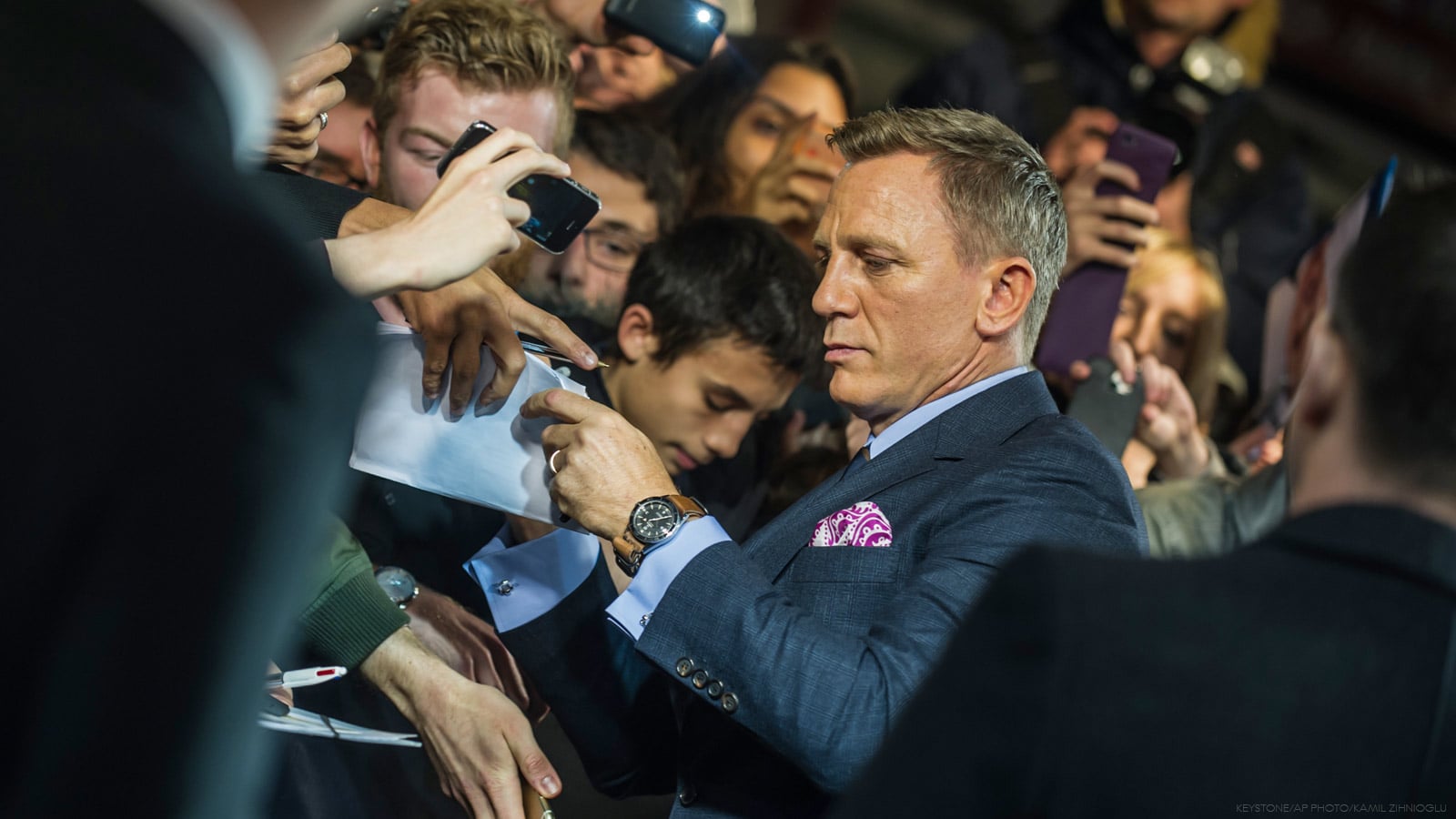 欧米茄腕表: 欧米茄银幕传奇 - 滑动 2 - 8704