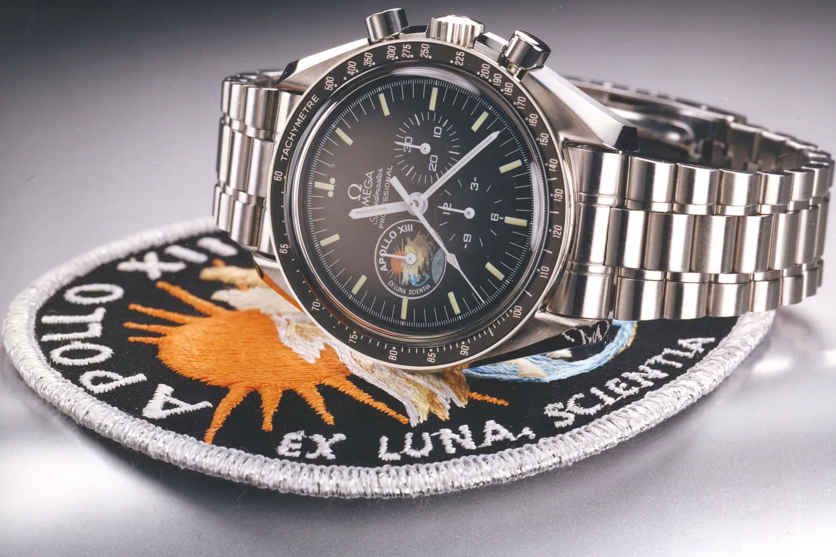 Speedmaster Apollo 13 and the patch